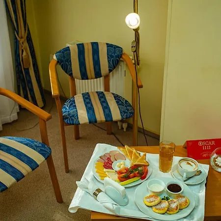Oscar Hotel
