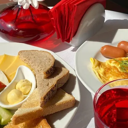 Oscar Hotel 3*