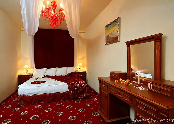 Oscar Otel